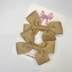 2.5inch Classic Bow with Clip (pair) - Latte