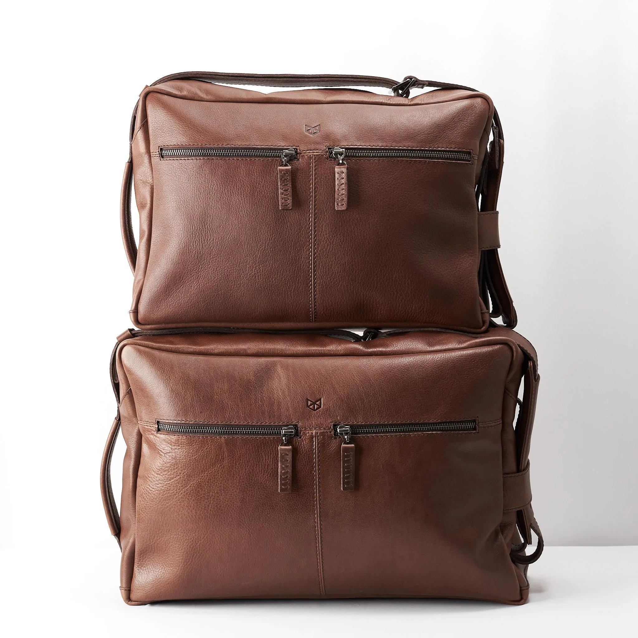 Addox Messenger Bag · Brown