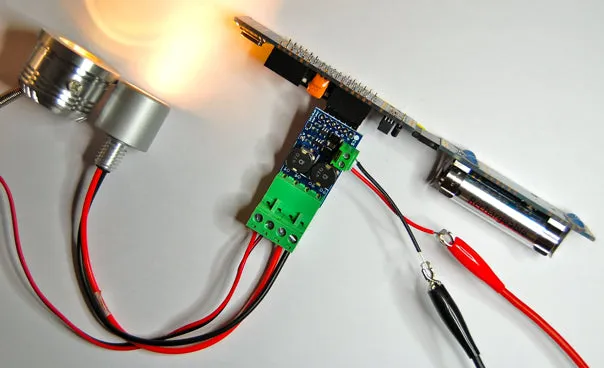 Current Source Plug