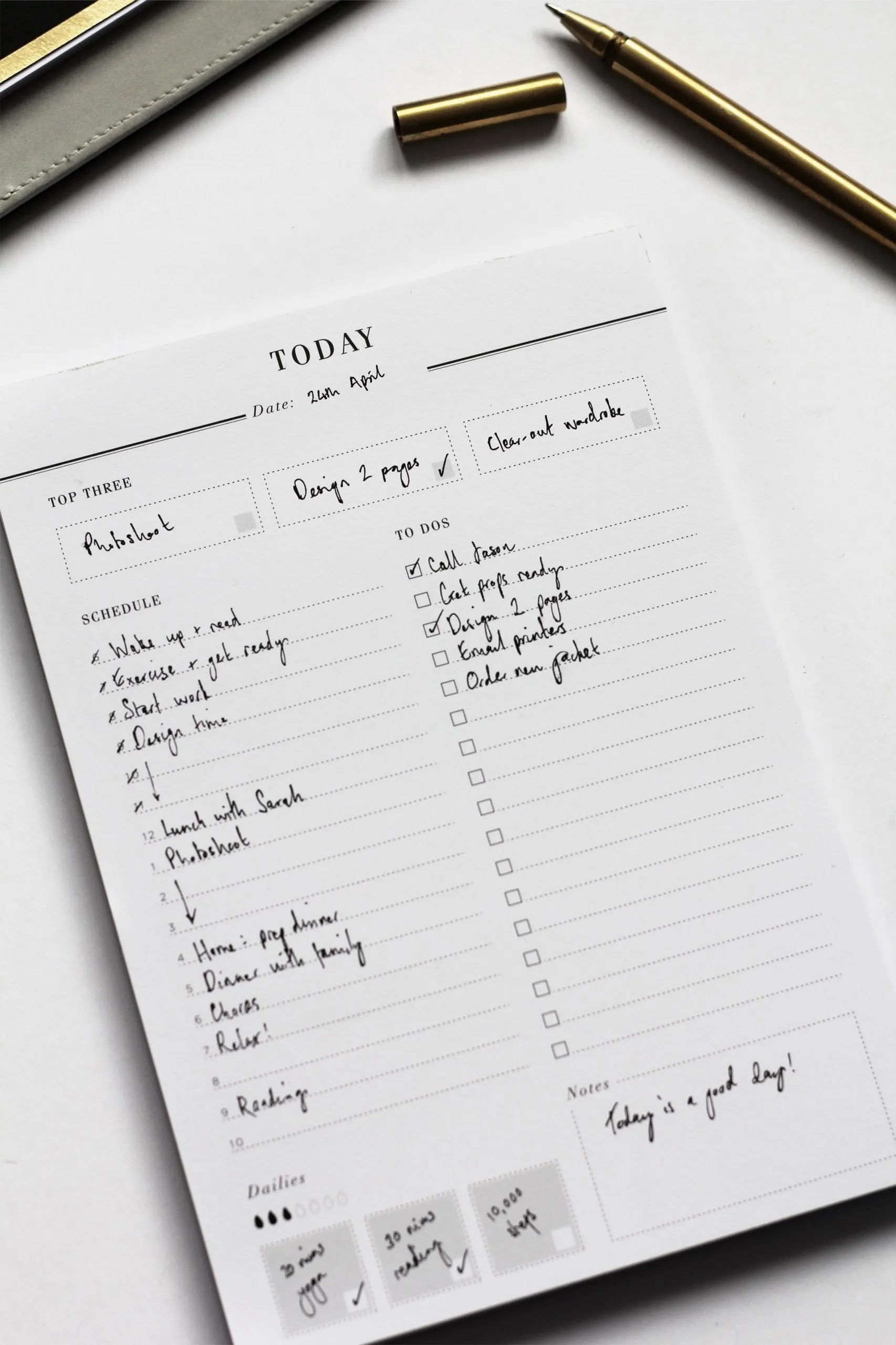 Executive Daily Planner Notepad: To Do List Notebook