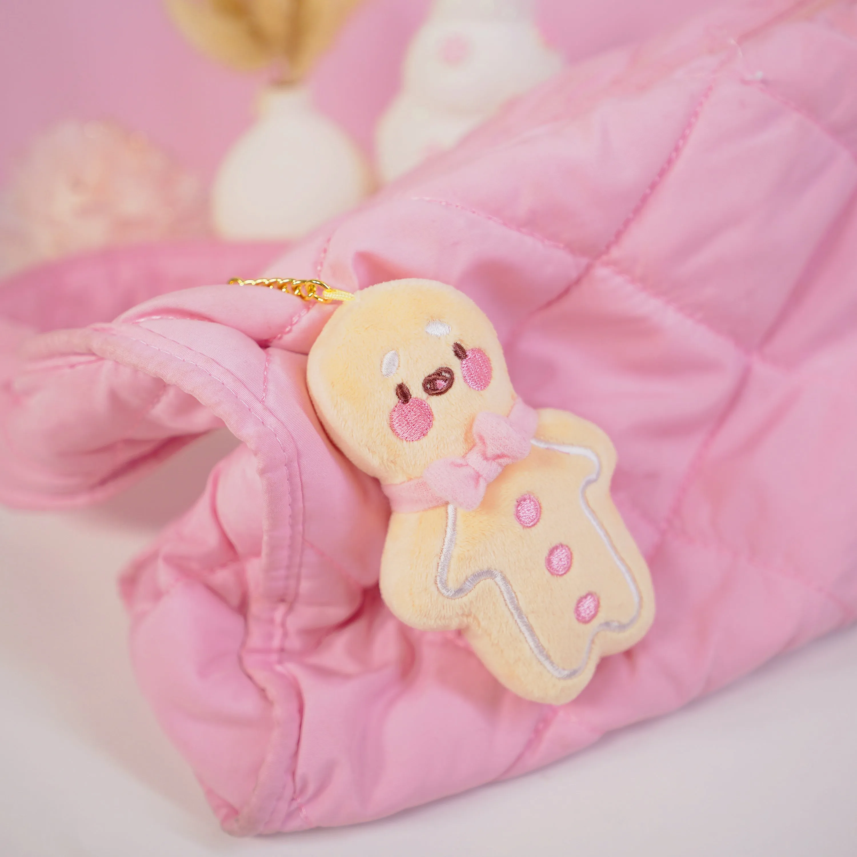 Gingie Gingerbread Kawaii Keychain Plushie | Cute Soft Toy Charm | Adorable Mini Gingerbread Ornament for Bags, Keys & Gifts