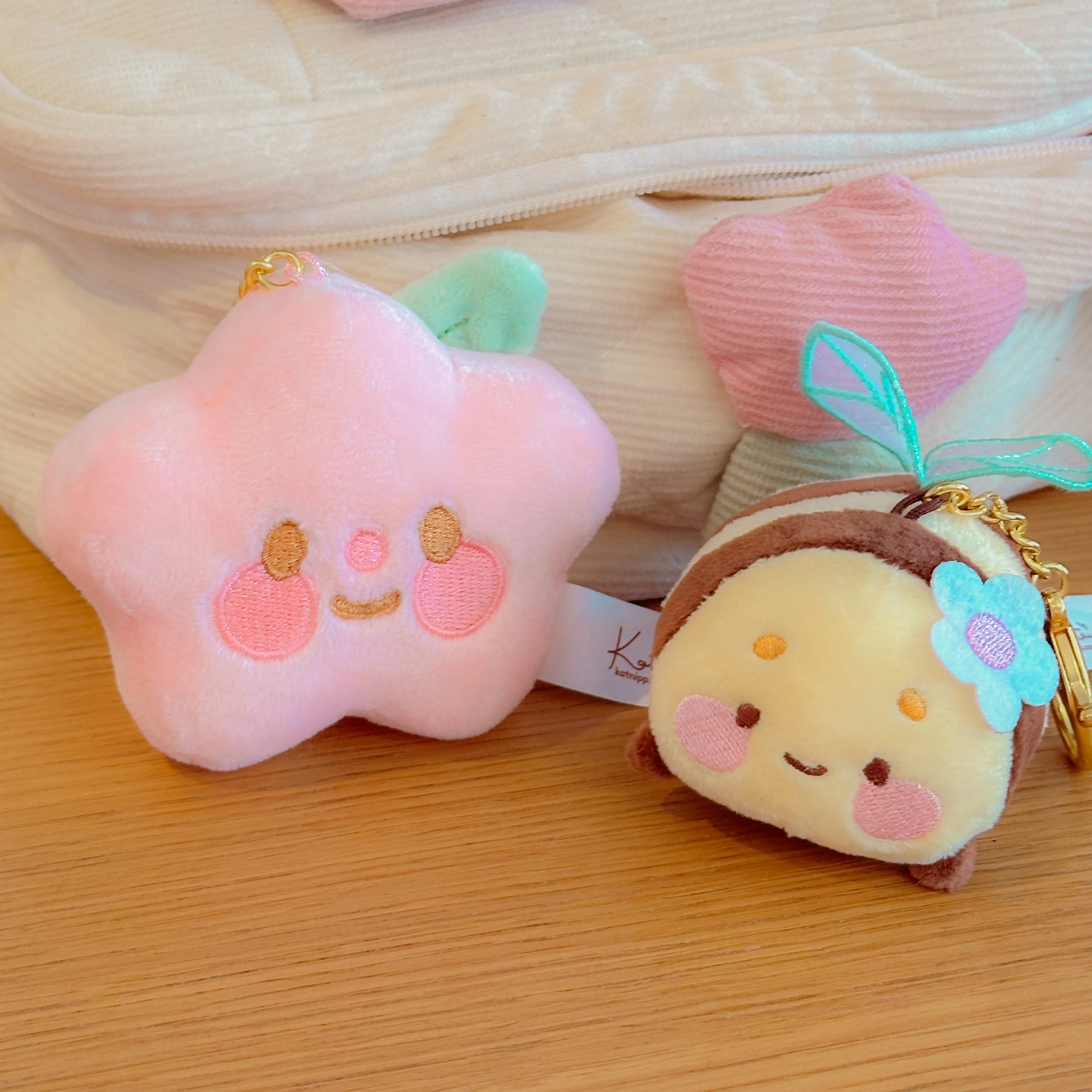 Sakura Flower Keychain Plushie - Cute Soft Plush Keychain Accessory for Bags & Keys